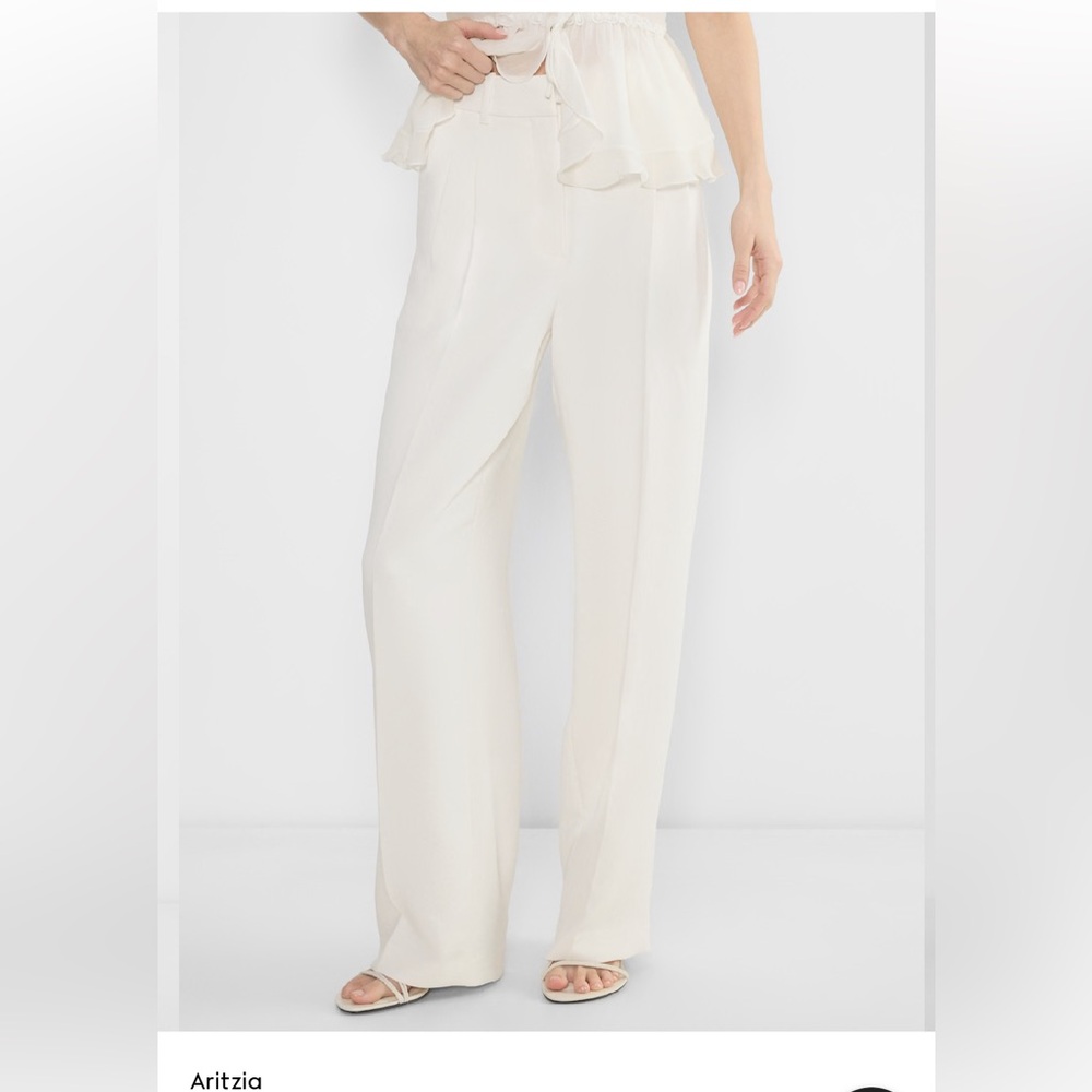 Aritzia Effortless Pants, Light Birch, Size 4